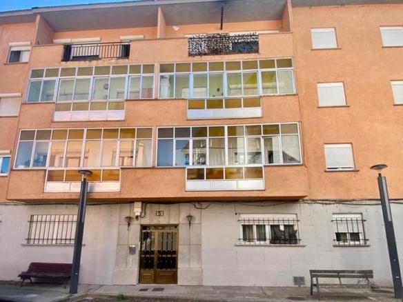 Apartment for sale on Calle Víctor Fernández, 3, La Pola de Gordón