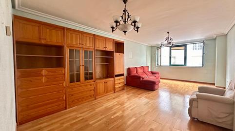 Apartment for sale on Avenida Reyes Catolicos, Centro