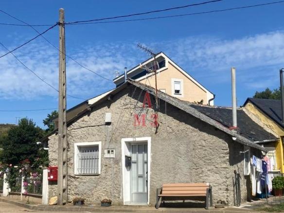House or villa for sale in Real, Villagatón
