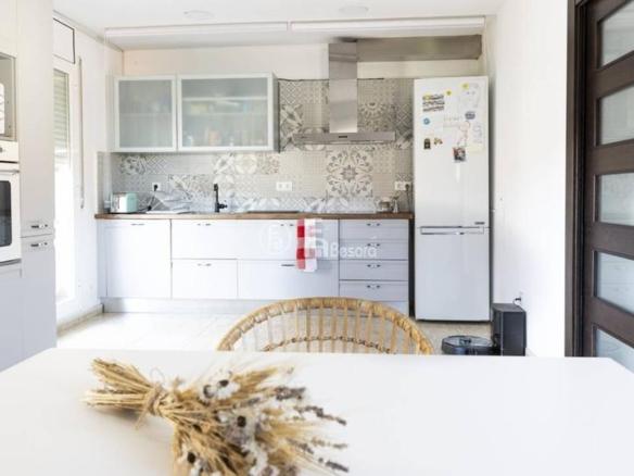 Townhouse for sale on Calle Borges Blanques, Puigverd de Lleida