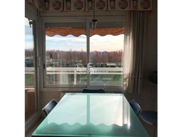 Apartment for sale on Avenida Segre, Rambla Ferran