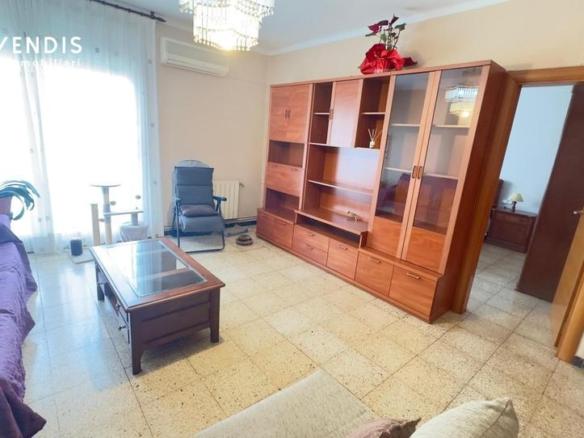 Apartment for sale on Jupiter Street, Mariola