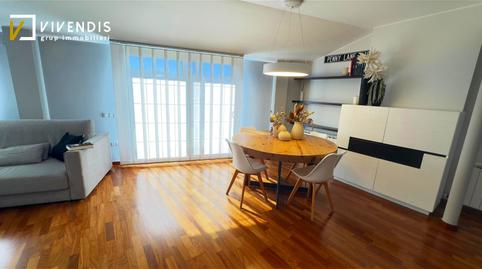 Penthouse for sale on Calle Lluis Companys, Instituts – Universitat