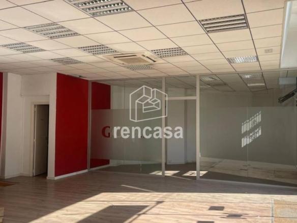 Premises for sale on Calle Alfred Perenya, Príncep de Viana – Clot -Xalets Humbert Torres