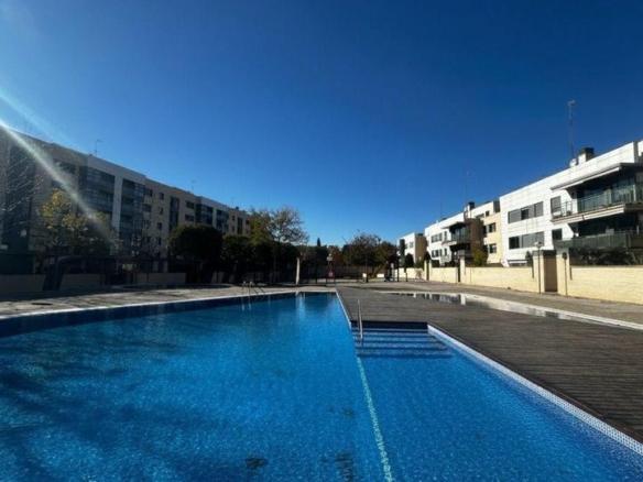 Apartment for sale on Avenida President Tarradellas, Cappont