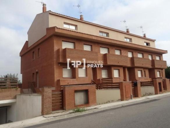Townhouse for sale in Enric Granados, Benavent de Segrià