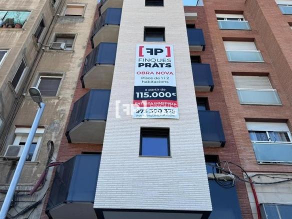 Apartment for sale in Lluis Roca, Rambla Ferran