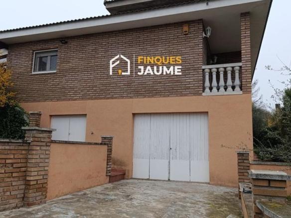 House or chalet for sale in De Les Moreres, La Sentiu de Sió