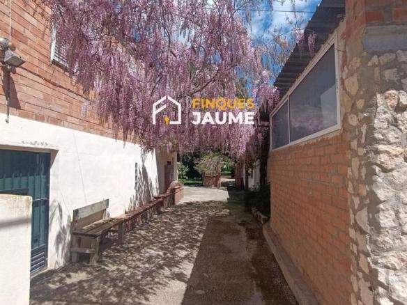 House or chalet for sale in Sinagogues, Torres de Segre