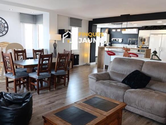 Apartment for sale in Aragó, Center Històric