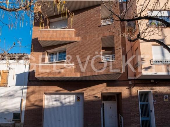 Townhouse for sale in La Bordeta