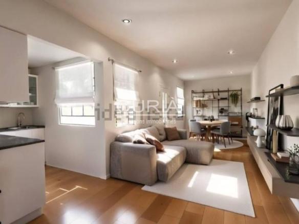 Building for sale in Príncep de Viana – Clot -Xalets Humbert Torres