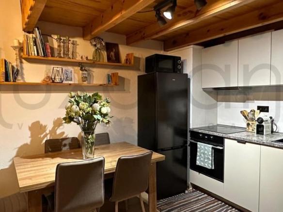 Apartment for sale on Avenida Deth Pas D’arró, 50, Vielha