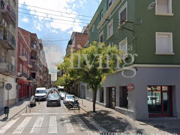 Building for sale on Carrer D’alfred Pereña, Príncep de Viana – Clot -Xalets Humbert Torres
