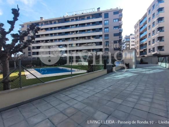 Duplex for sale on Carrer del Pont de Suert, Cappont