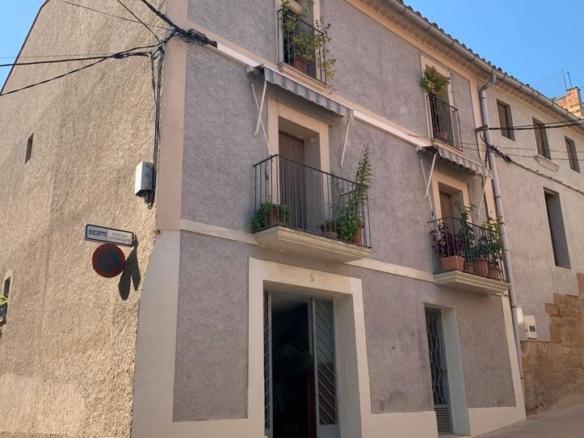 Townhouse for sale on Carrer Portal del Marca, 5, Juneda