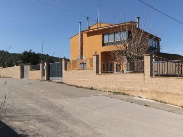 House or chalet for sale at Carretera de Tarragona, 54, Vinaixa
