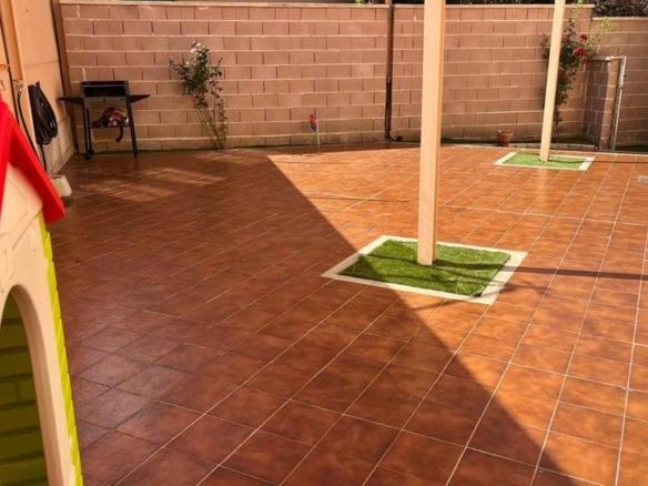 House or villa for sale in Torrecaballeros