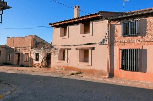 Rustic property for sale on Calle del Baile, Torreiglesias