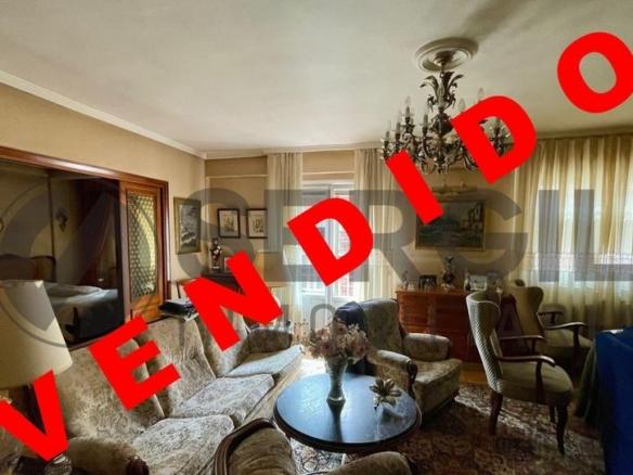 Apartment for sale on Calle de Los Coches, Centro
