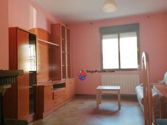 Apartment for sale in Torrecaballeros