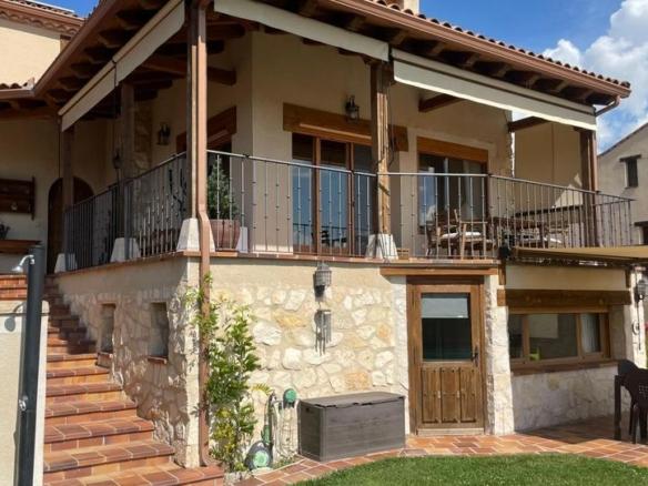 House or villa for sale in La Lastrilla