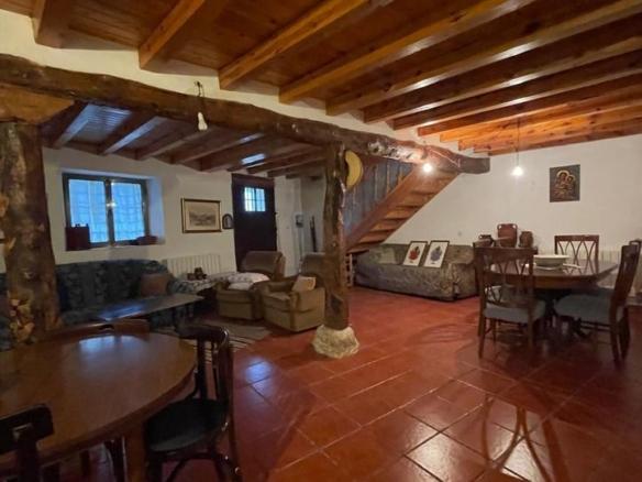 House or villa for sale in Segovia-Valle San Pedro, Torre Val de San Pedro