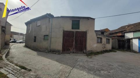 House or villa for sale in Aguilafuente
