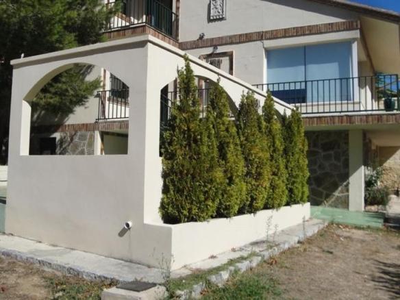House or villa for sale in La Lastrilla