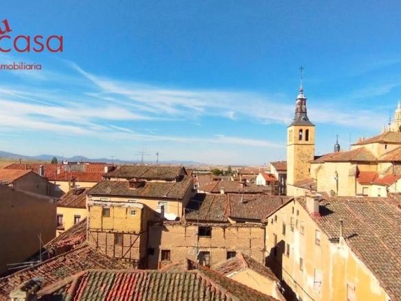 Apartment for sale on Calle de Colón, Plaza Mayor – San Agustín