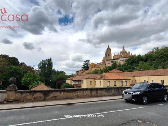 Apartment for sale on Calle del Puente Sancti-spiritu, 1, Centro
