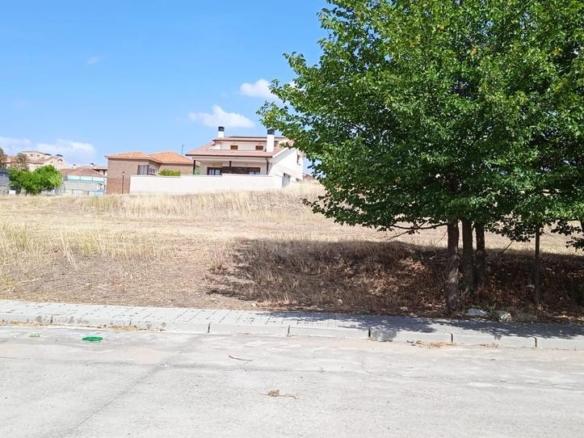 Residential property for sale on Calle Santa Maria-Hoyuelos, Santa María la Real de Nieva