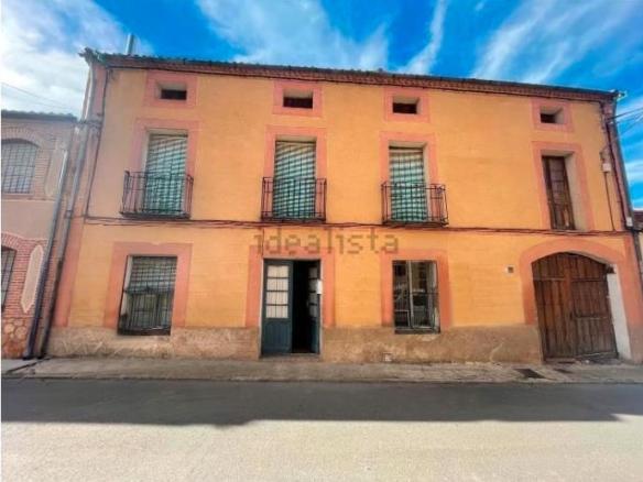 House or villa for sale on Calle de Fernando Sanz Revuelta, Escalona del Prado