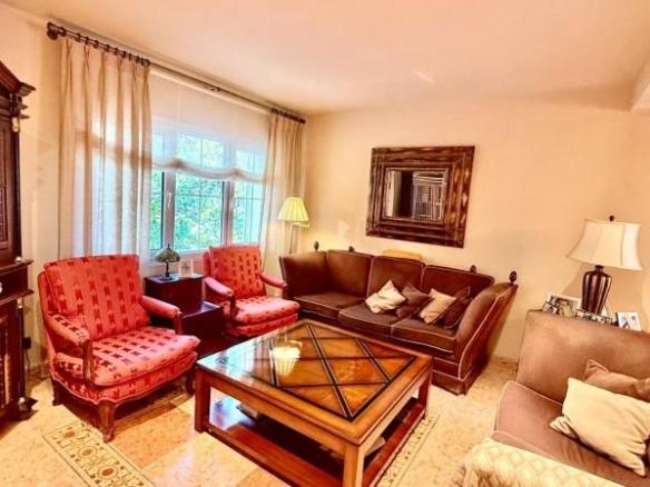 House or villa for sale in El Espinar village