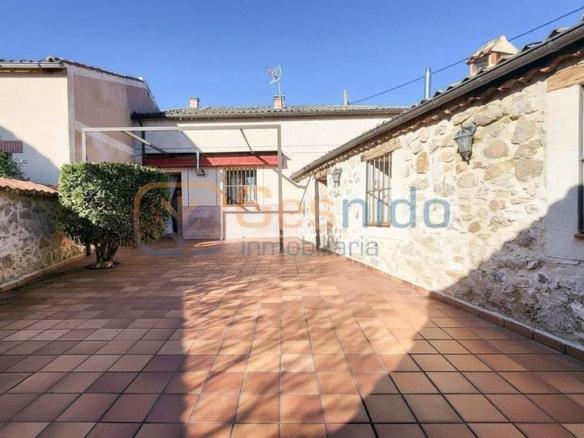 House or villa for sale in Basardilla