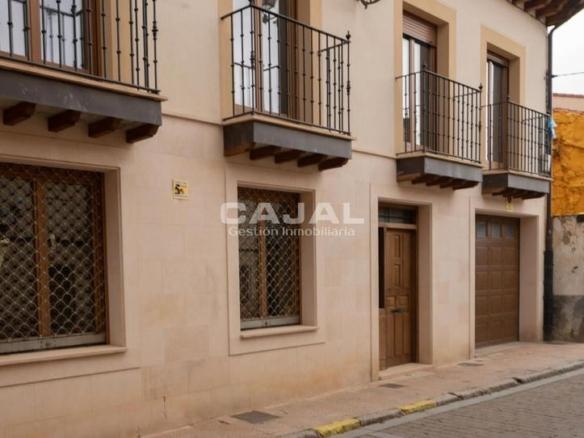 House or villa for sale in Isidro Rodriguez, Riaza