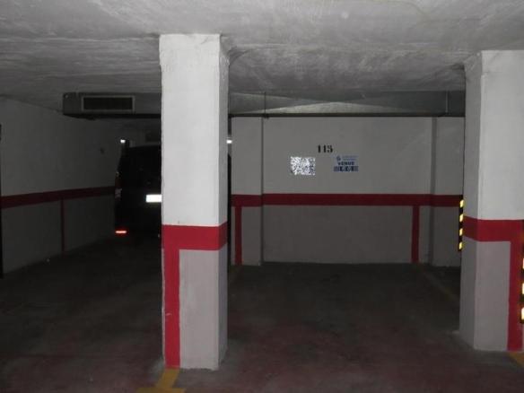 Garage for sale on Roble-del Street, City Center