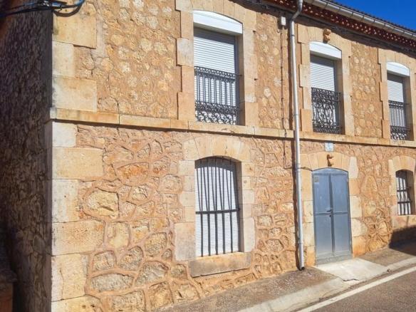 House or villa for sale in Calle Pasajes, 8, Fuentesoto