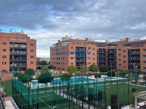 Apartment for sale on Avenida de Europa