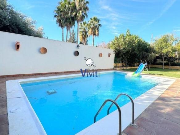 House or villa for sale in Mairena del Alcor