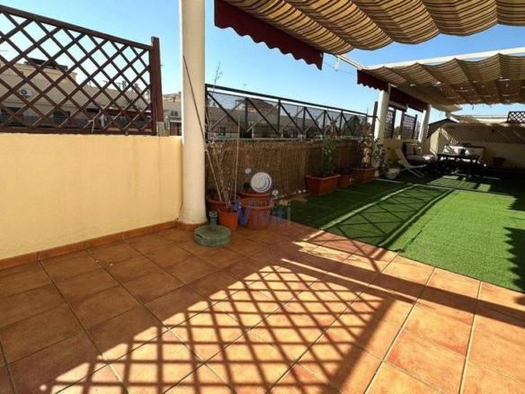 Penthouse for sale in Nueva Alcalá