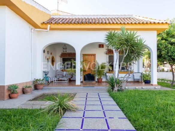 House or villa for sale in Palomares del Río