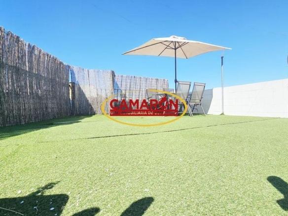 Townhouse for sale in Coria del Río