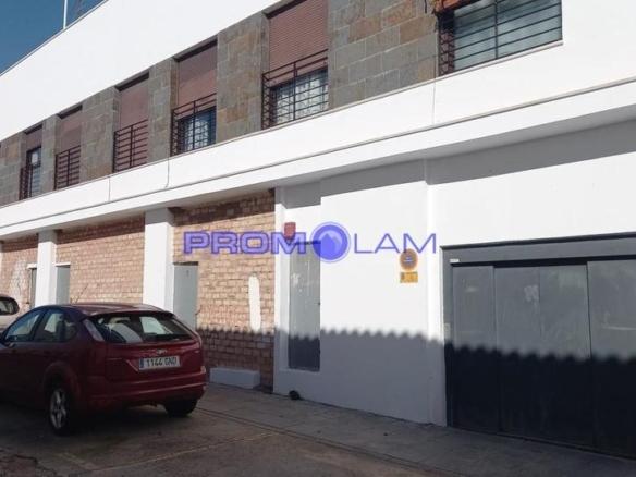 Commercial premises for sale in Tartessos, Pilas