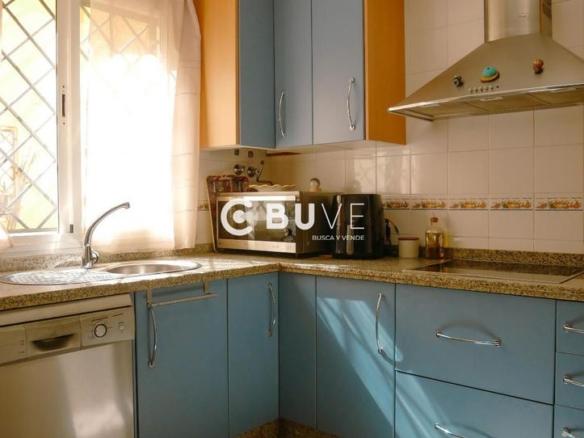 House or chalet for sale in Galeota, Oromana