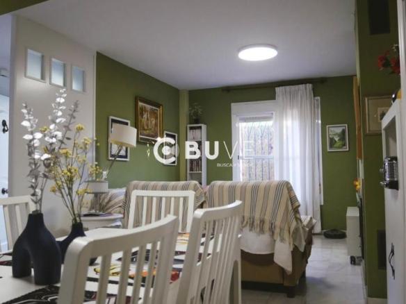 Townhouse for sale on Avenida de las Palmeras, Villanueva del Ariscal