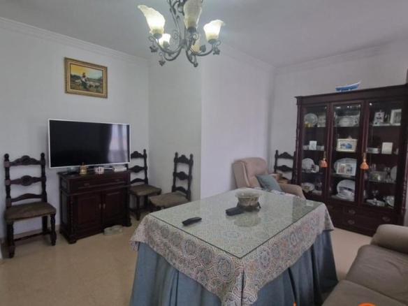 Apartment for sale in Lora del Río
