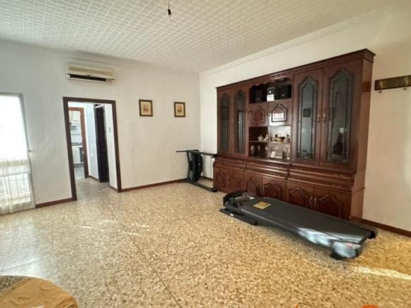 Apartment for sale in Carmona