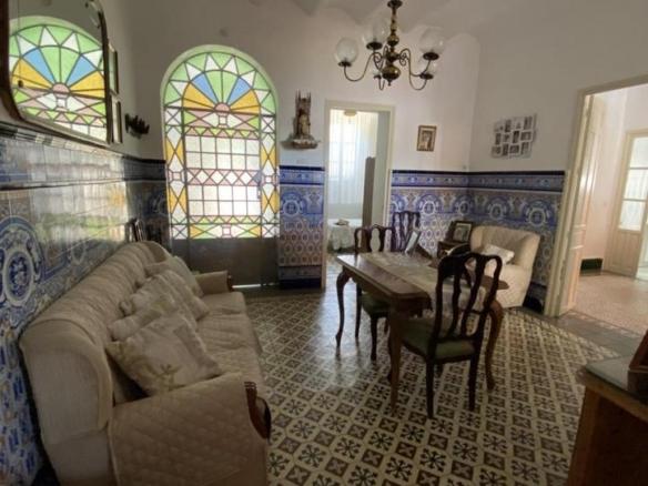 House or villa for sale on Calle Zabalza Tajonar, El Pedroso