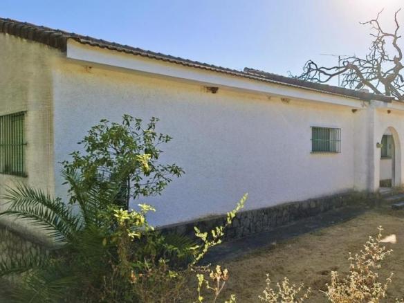 House or villa for sale in Urbanizacion las Nieves (las Pajanosas area – Guil, Guillena town)